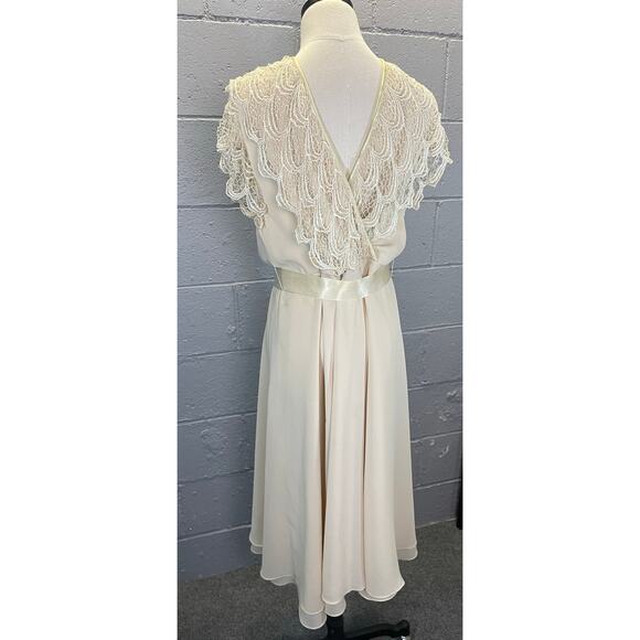 Vintage 1980s Cream Ivory Chiffon Lace Overlay Midi Dress Keyhole Neck Large - Picture 5 of 9
